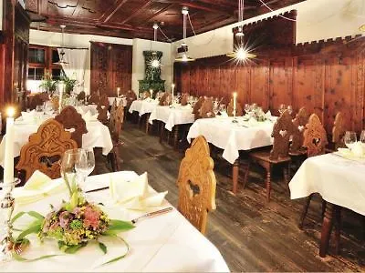 Goldener Engl 4* Халль в Триоле