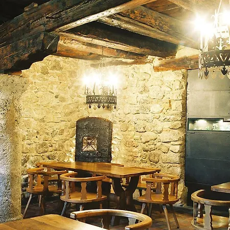 Goldener Engl Hotel Hall in Tirol