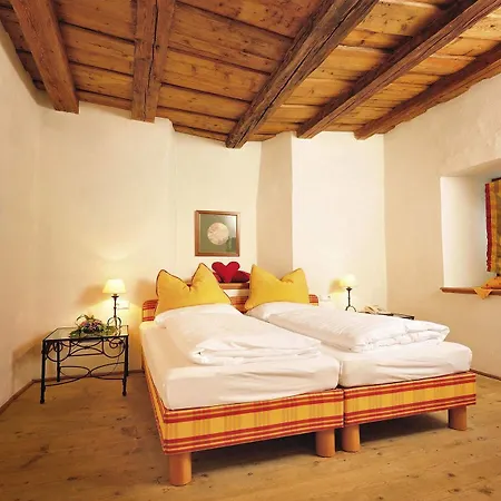 Goldener Engl Hall in Tirol